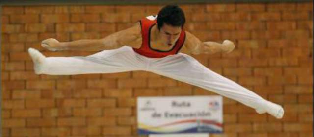 Croacia premió con oro la calidad de Jossimar Calvo | Cada vez que sale al exterior, el joven Jossimar Calvo ofrece buenas noticias para Colombia. Ahora se quedará en Europa con miras a preparar el Mundial de gimnasia, en Bélgica. FOTO ARCHIVO