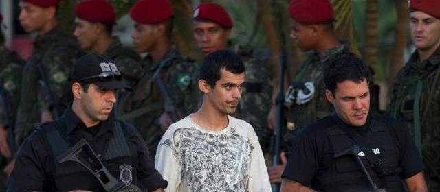Policías evaluarán fin de la huelga tras desocupar sede legislativa en Brasil | Los policías desalojaron este jueves la Asamblea Legislativa regional. FOTO AP