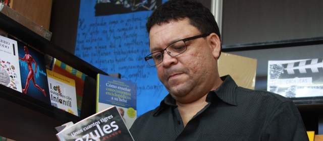Dedican Feria del Libro Latina en Nueva York al escritor colombiano Gustavo Arango |