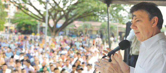 Escepticismo tras anuncio de Farc | El Miércoles de Ceniza Santos visitó el Caguán, allá le dijo a la guerrilla que no quiere pausas, sino el fin del conflicto. FOTO CORTESÍA