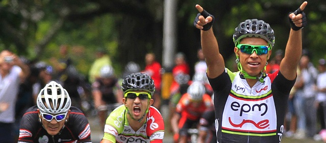 Estrellas del ciclismo nacional cerraron con lujo ruta del Clásico | Los aficionados al ciclismo tuvieron la oportunidad de disfrutar ayer de los mejores pedalistas nacionales, en el cierre de la ruta del Clásico EL COLOMBIANO en sus 40 años. FOTO RÓBINSON SÁENZ