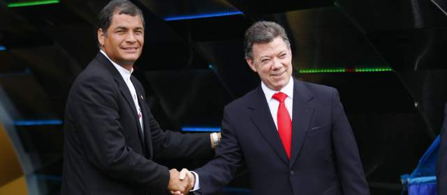 Correa pide acelerar integración fronteriza de Ecuador y Colombia | Foto archivo