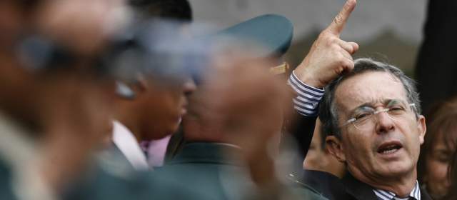 "Las Farc son campeonas despojando tierras": Álvaro Uribe |
