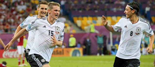 Alemania hizo la ronda perfecta en el Grupo B y enfrentará a Grecia | FOTO REUTERS