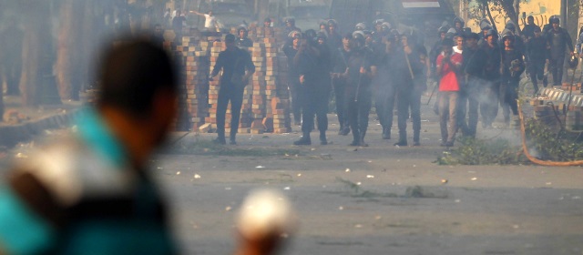 Entre los heridos se encuentra el general Hatem Amin, asistente del jefe de la Seguridad Central de la ciudad de Tur. FOTO REUTERS