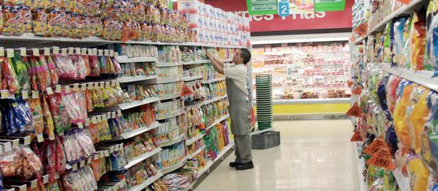 Consumo abre nuevo supermercado en Los Colores | Foto Hernán Vanegas | El Consumo abre este martes su nuevo supermercado en Los Colores.
