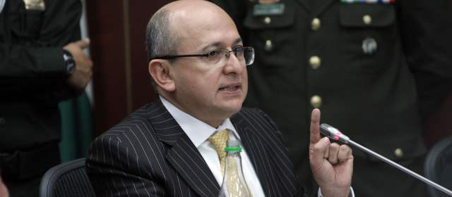 Fiscal Montealegre denunció al presidente de la Red de Veedurías |