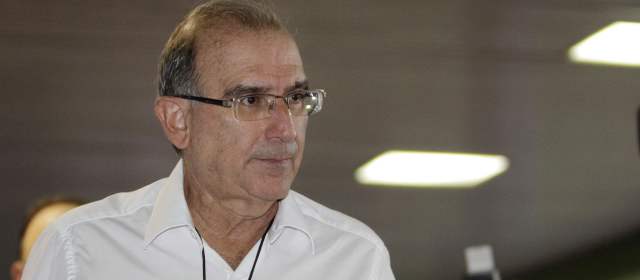 Ampliación del periodo presidencial no tiene nada que ver con los diálogos: De la Calle |