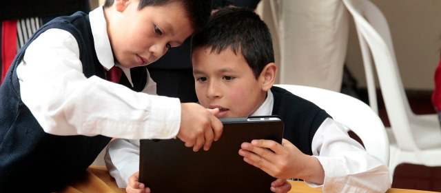 Tabletas: una gran estrategia a la que le faltan aplicaciones | Muchos de los niños beneficiados con las tabletas viven en los municipios más remotos del país. Desde el 2010 se han entregado cerca de un millón. FOTOS MINTIC