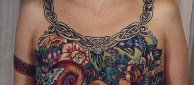 Facebook censuró imagen de mujer con cáncer de mama |