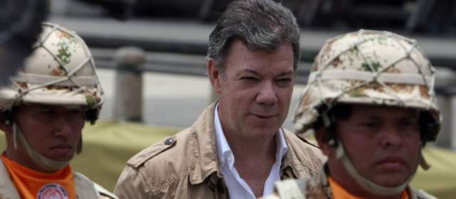 Presidente Santos dice que militares pueden acogerse a justicia transicional |