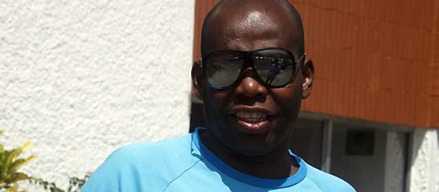 Ofrecen 20 millones al Tino Asprilla por protagonizar película porno |