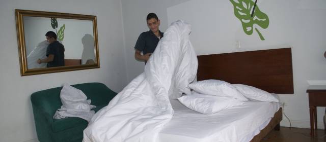 Aprendices con discapacidad graduados en servicio al cliente | Los aprendices hicieron prácticas en los hoteles Nutibara y San Fernando Plaza. Foto: cortesía Juan Carlos Echeverri.