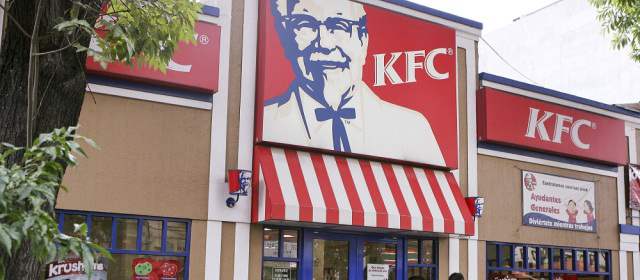 KFC usará el sello "pollo colombiano" en sus productos |