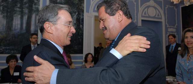 "Uribe considera que la firma de la paz debe ser ya": Angelino Garzón |