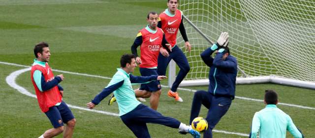 Lionel Messi está recuperado, pero todavía no juega | Lionel Messi entrenó con el equipo, pero no juega hoy ante el Elche, por disposición del técnico Gerardo Martino. FOTO REUTERS