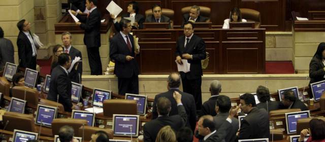Gobierno y congresistas responden por cuestionamientos de Reforma a la Justicia | El pasado miércoles, las plenarias de la Cámara y el Senado aprobaron el texto de conciliación.