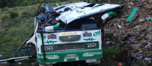 Dos muertos deja accidente de tránsito la vía Supía- Medellín |