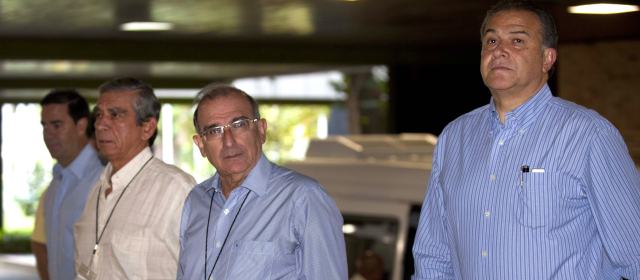 General retirado Óscar Naranjo se incorporó a diálogos de Paz en La Habana |