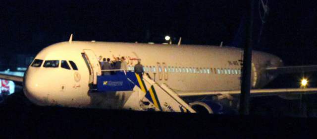 Turquía prohibió a sus aviones civiles entrar en el espacio aéreo de Siria | Cuatro aviones cazas militares F-16 obligaron a un avión de las Líneas Aéreas Sirias a aterrizar en el aeropuerto de la capital turca. Foto: AP