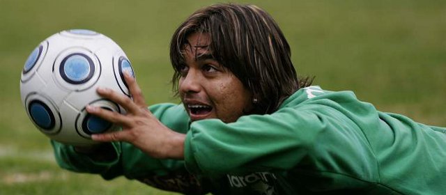 Bolivia y Uruguay buscan salvar el honor en la altitud de La Paz | Marcelo Martins será titular en Bolivia. FOTO AP