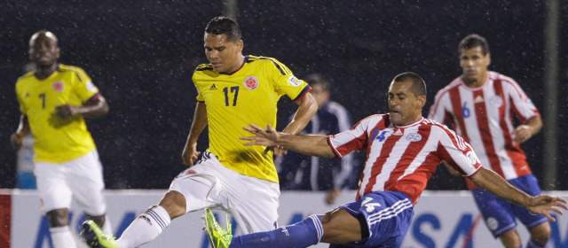 La Selección remató por lo alto | El delantero Carlos Bacca tuvo movilidad, pero no le alcanzó para anotar. Fue sustituido por Juan Fernando Quintero. FOTO AP