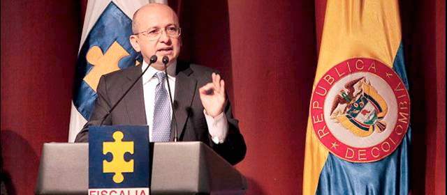 Fiscal invitó al Procurador a debate público sobre la paz