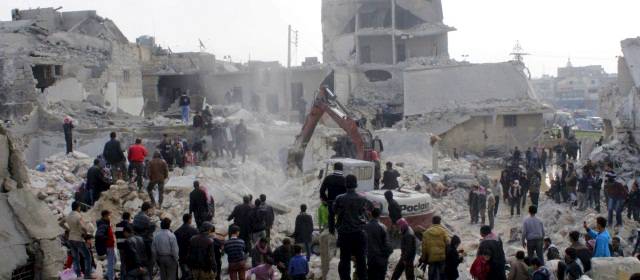 Dos misiles impactaron cerca al palacio presidencial de Siria | Aún no se ha determinado si el presidente Bachar al Asad se encontraba en el momento del ataque en el Palacio de Teshrin. FOTO REUTERS