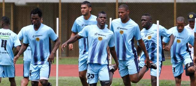 Itagüí tiene la clave para frenar hoy a Coritiba | Los jugadores del Itagüí confían en sacar un buen resultado hoy en Brasil. FOTO JUAN ANTONIO SÁNCHEZ
