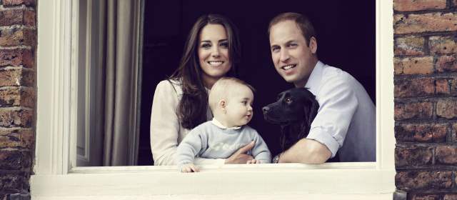 Duques de Cambridge publican foto del príncipe George con ocho meses |