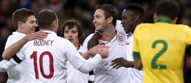 Con Ronaldinho y Neymar, Brasil cayó ante Inglaterra | El volante del Chelsea Frank Lampard sentenció el juego con un golazo de media distancia. FOTO AP