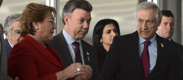 Países de Unasur ofrecieron acoger diálogo con Eln: Santos |