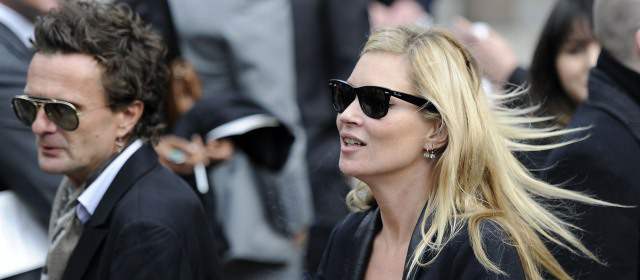 Subastan la primera sesión de fotos de Kate Moss |
