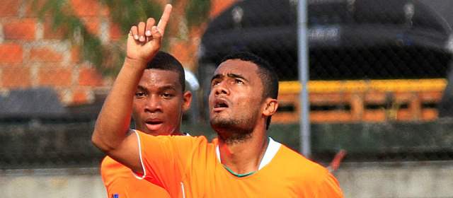 La tarea del Envigado es "dar en el blanco" para sostenerse arriba | Óscar Rodas suma dos goles en Envigado. FOTO róbinson sáenz