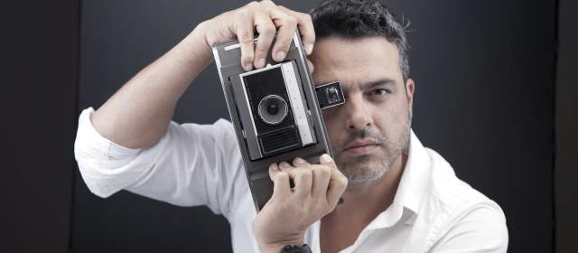 Germán dibujó en fotos el cuerpo humano |
