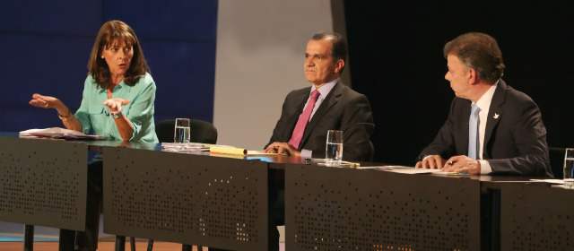 Conservadores dividen su apoyo entre candidatos Santos y Zuluaga | Como partido, los conservadores no lograron definir un apoyo único. Santos recibió a un grupo de 47 congresistas. A Zuluaga lo apoyará Ramírez y un sector minoritario conservador. FOTO COLPRENSA