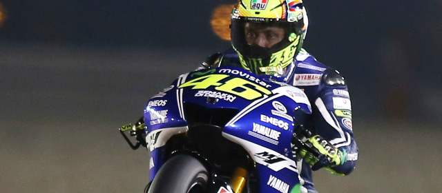 Espargaró ríe y Lorenzo sufre en previo de Qatar | Valentino Rossi todavía no pone a punto su Yamaha. FOTO AP