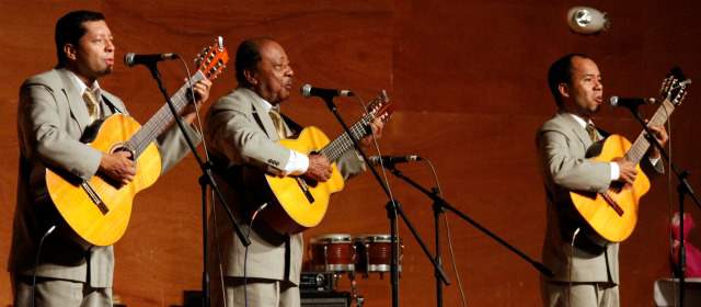 50 años dándole cuerda al bolero | El Trío América lo integran Nelson Velásquez, Elkin Velásquez y Óscar Velásquez. FOTO ARCHIVO