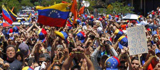 Venezolanos marcharon para exigir información sobre la salud de Chávez |