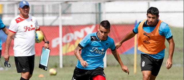 Esfuerzo rojo por borrar cuatro fechas sin triunfo | Cristian Restrepo (16), con su agresividad, se ganó de nuevo la titular del Medellín, que hoy tendrá su segundo partido de visitante en la Liga Postobón-I.