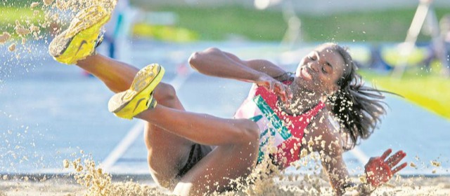 La medallista olímpica Caterine Ibargüen cumplió con su gente al ser una de las figuras del Gran Prix de atletismo el pasado fin de semana. FOTO HENRY AGUDELO