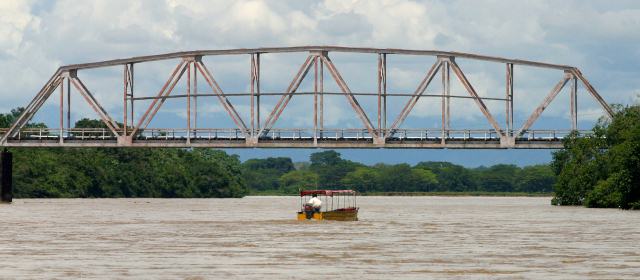 Obras en el río Magdalena: sí, pero con plan ambiental | Uno de los fines es darle más profundidad al río, entre Puerto Salgar y Barrancabermeja, al llevarla de 4,5 pies a 8 pies de profundidad. FOTO JUAN ANTONIO SÁNCHEZ
