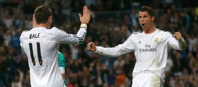 Con dos goles, Cristiano empezó a demoler récords | Bale y Cristiano en la celebración del Real Madrid que ya está en cuartos de Champions. FOTO Reuters