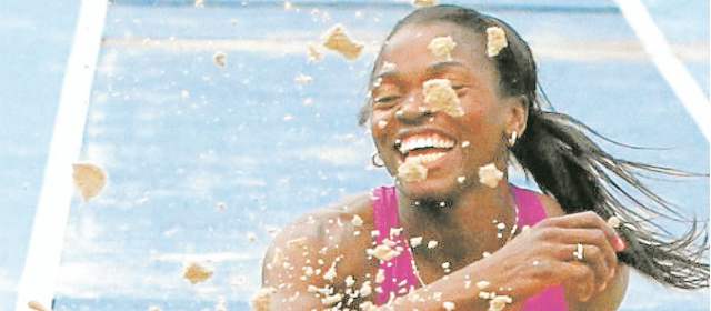 Caterine también irá a Londres en el largo | Caterine Ibargüen no compitió en el salto triple, pero sí en el largo, en el que hizo hizo marca B y nuevo récord. FOTO JAIME PÉREZ