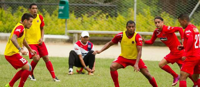 El DIM juega ante el Huila para recuperar su norte | En la semana se vieron progresos en los entrenamientos del DIM, ojalá se observen en el juego de esta noche. FOTO ESTEBAN VANEGAS