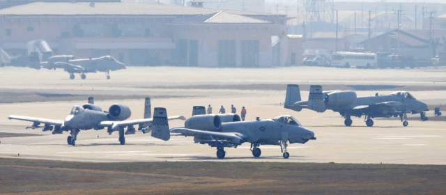 En respuesta a las recientes amenazas de Corea del Norte, Estados Unidos ha enviado los destructores "Decatur" y "John McCain" al Pacífico occidental. FOTO REUTERS