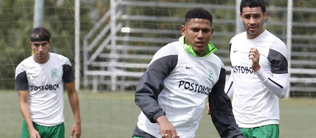 Nacional reta a La Guaira | El capitán Álex Mejía regresaría hoy a la formación titular, en el debut verde en la Copa Suramericana. FOTO JULIO CÉSAR HERRERA