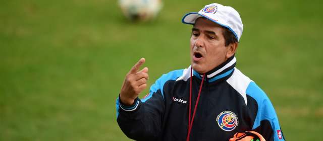 Pinto sueña con quedar entre los 4 | El técnico colombiano Jorge Luis Pinto es el entrenador de moda en el Mundial-2014. FOTO AFP