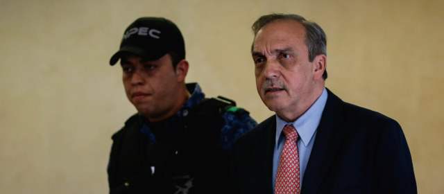 Un expresidente y decenas de funcionarios citados al caso Ramos | Ramos fue a la audiencia de preparación en custodia del Inpec. Seguirá recluido en el Cantón Norte, en Bogotá. FOTO COLPRENSA