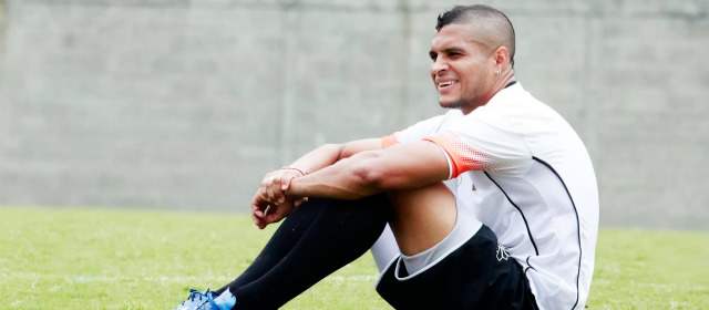 Santa Fe reina mientras paisas y caleños sufren | El delantero Diego Álvarez todavía no anota con el Envigado este año. El viernes visitará al Chicó. FOTO mario Valencia